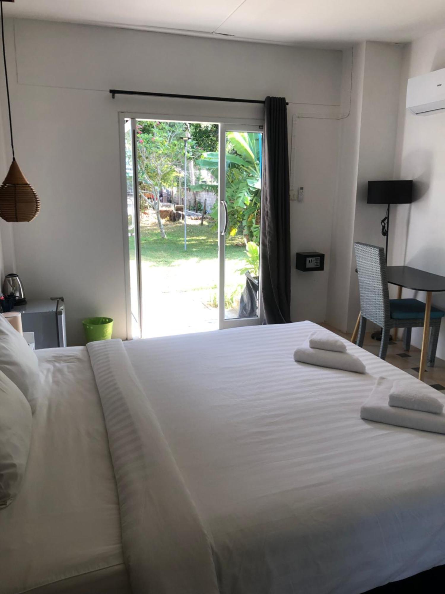 Wild Wood X Hansa Beach Fitness Resort Thongsala Εξωτερικό φωτογραφία