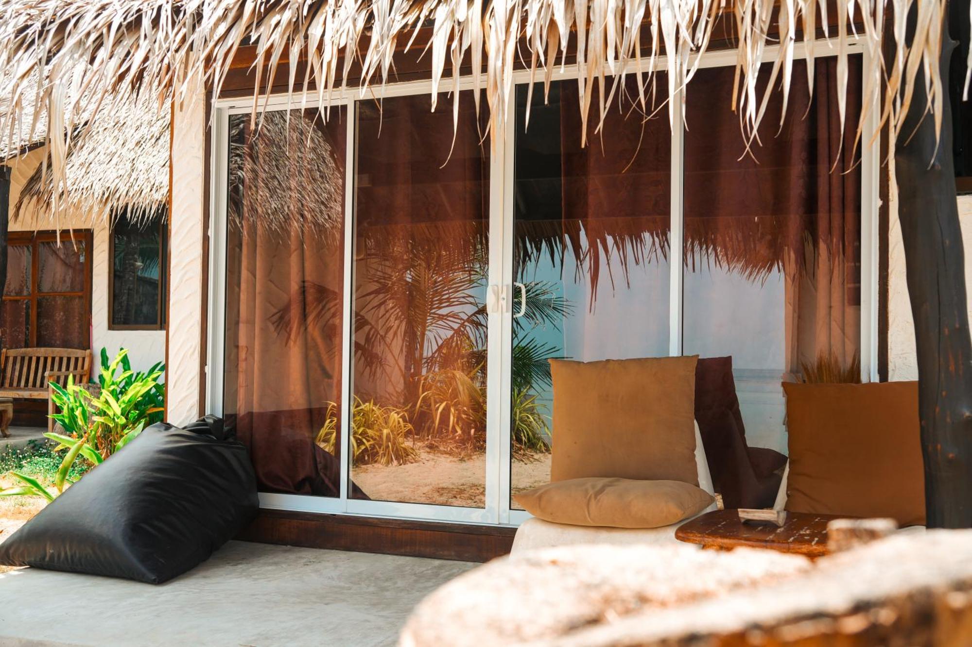 Wild Wood X Hansa Beach Fitness Resort Thongsala Εξωτερικό φωτογραφία